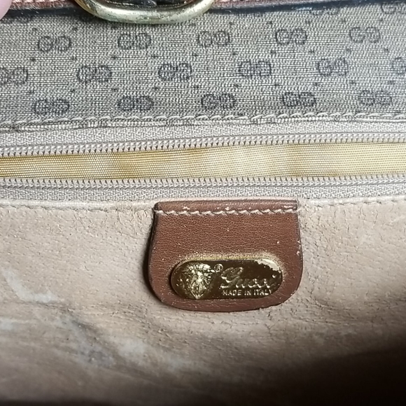COPY - Vintage Gucci Briefcase - Picture 8 of 16